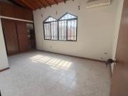 casa en venta en niza. Cod V6669
