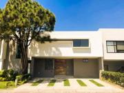 Casa en Venta en Novaterra, Zona Real, Zapopan