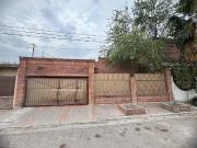 Casa en venta en Nuevo San Isidro, Torreón, Coahuila de...