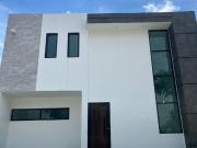 Casa en venta en Oaxtepec Morelos con alberca