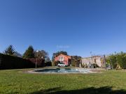 Casa en venta en Oleiros, Liáns. Gran casa con piscina,...