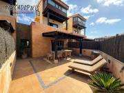 Casa en venta en Oliva La, Corralejo. Chalet Pareado de...