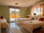 Casa en venta en Olivella. Hermosa casa esquinera con...