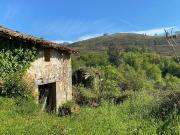 Casa en venta en Onís. CUADRA CON TERRENO EN ONIS. Casas.