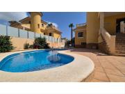 Casa en venta en Orihuela, Los Almendros. PRECIOSO...