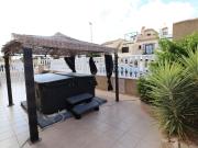 Casa en venta en Orihuela, Villamartín Las Filipinas. Casas.