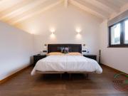 Casa en venta en Oviedo, Colloto. MAGNÍFICO CHALET A...