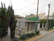 CASA EN VENTA EN P.° DE LA PRIMAVERA A FRACC. JARDINES...