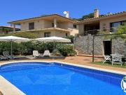 Casa en venta en Palau saverdera. Casas.