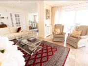 Casa en venta en Pallejà. Exclusiva villa de lujo a 17...