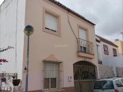 Casa en venta en Paradas. Casas.