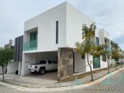 Casa En Venta En Parque Aguascalientes En Lomas De...