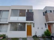 CASA EN VENTA EN PARQUE ARRAYANES – EL FORTÍN, ZAPOPAN CASA EN VENTA EN PARQUE ARRAYANES – EL FORTÍN, ZAPOPAN