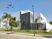 Casa En Venta En Parque Chihuahua Lomas De Angelopolis