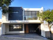 CASA EN VENTA EN PARQUE CUERNAVACA, EN LOMAS DE ANGELÓPOLIS