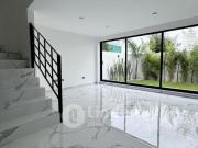 CASA EN VENTA EN PARQUE CUERNAVACA, ZONA CASCATTA, LOMAS...