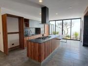 VENTA casa en Lomas de Angelopolis Frente al chedraui...