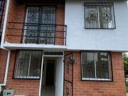 casa en venta en parque industrial. Cod V5671