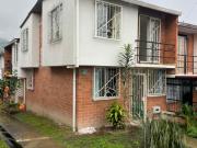 casa en venta en parque industrial. Cod V5688