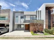 CASA EN VENTA EN PARQUE GUANAJUATO, ZONA LOMAS DE...