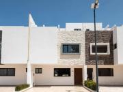 CASA EN VENTA EN PARQUE REAL 90 CUAUTLNCINGO