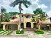 Casa en venta en Parque Royal, Colima, Col