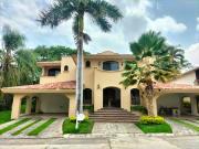 Casa en venta en Parque Royal, Colima, Col