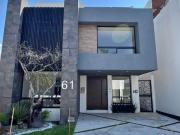 Casa En Venta En Parque Sonora En Lomas De Angelópolis III