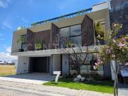 CASA EN VENTA EN PARQUE VOLCANES LOMAS DE ANGELOPOLIS PUEBLA