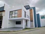 Casa en Venta en Parque Yucatán, Lomas de Angelópolis,...