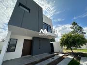 CASA EN VENTA EN PARQUES VALLARTA