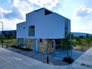 Casa en venta en Parques Vallarta, coto nogal, Zapopan