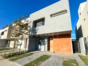 CASA EN VENTA EN PARQUES VALLARTA, ZAPOPAN