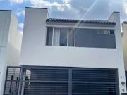 Casa en Venta en Paseo de Cumbres, Monterrey, Nuevo León