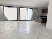 CASA EN VENTA EN PASEO DEL PARQUE TRES MARIAS, MORELIA