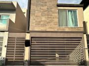 CASA EN VENTA EN PASEO DEL VERGEL