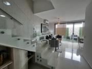 Casa en venta en Paseo San Junípero