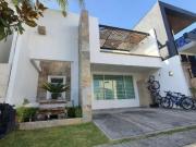 CASA EN VENTA EN PASEO SIERRA COLORADA 10 LOMAS DE...