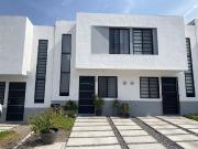 Casa en venta en Paseos de San Miguel, Querétaro Casa en venta en Paseos de San Miguel, Querétaro