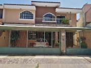 CASA EN VENTA EN PASEOS DEL SOL