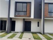 Casa en venta en Paseos Santín, Toluca, México