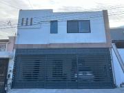 CASA EN VENTA EN PEDREGAL DE CUMBRES MONTERREY