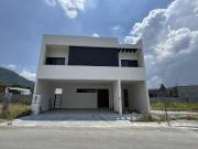 Casa en Venta en Pedregal de la Monta?a, Monterrey, zona...
