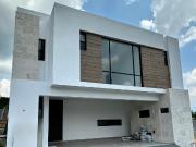 Casa en Venta en Pedregal de la Montaña