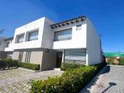 CASA EN VENTA EN PEDREGAL DEL BOSQUE CALIMAYA