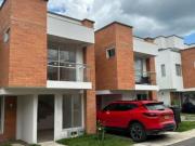 Casa En Venta En Pereira En Galicia V230065