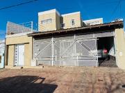 CASA EN VENTA EN PERGAMINO CON PATIO