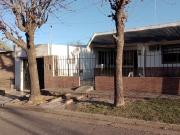 CASA EN VENTA EN PERGAMINO CON PILETA