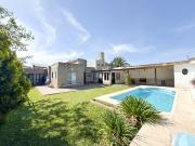 CASA EN VENTA EN PERGAMINO CON PILETA