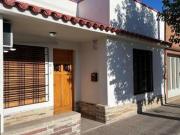 Casa en Venta en Pilar Centro – Ideal para vivir o...